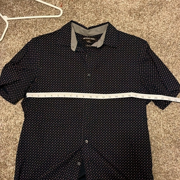 Men’s Michael Kors collared blue Button Down short sleeve Shirt size medium - Picture 9 of 9